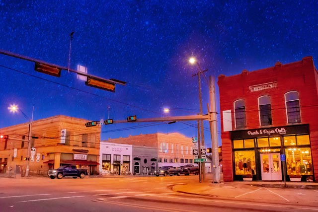 Visit Lindale